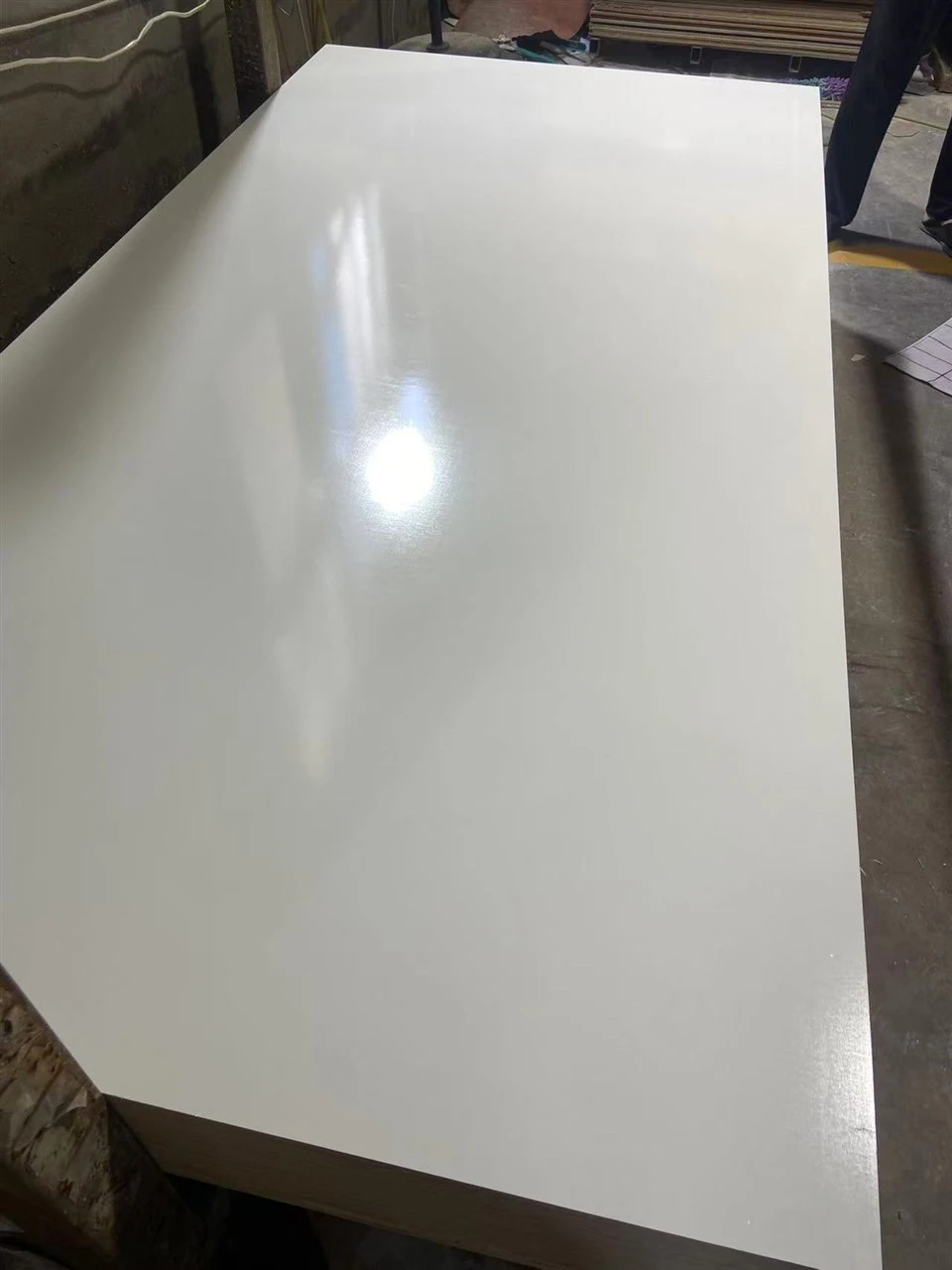 Panneau de contreplaqué de mélamine laminé blanc pour meubles